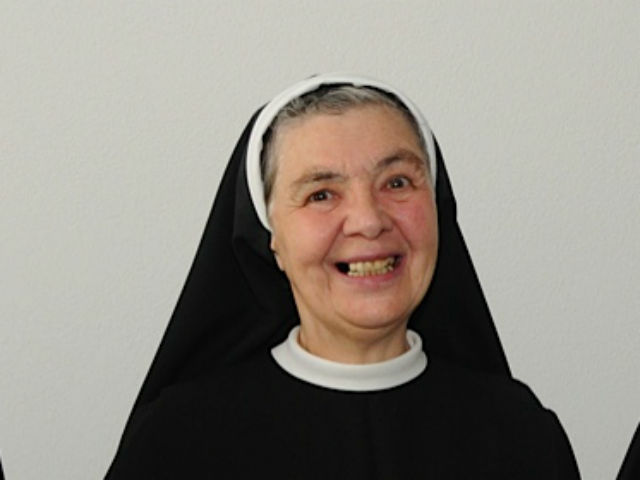 Sr. E sther Maria Tertiarschwestern Hall in Tirol